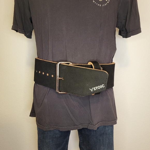 Stoic 4" Leather Powerlifting/Weight Lifting Belt size 33-42 - Picture 2 of 7